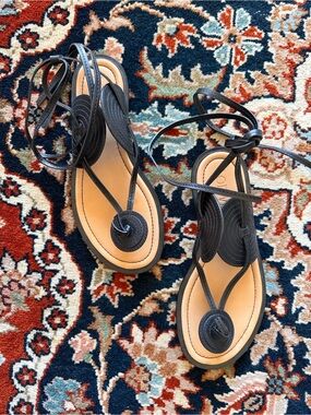 LOEWE Disc Wraparound Ankle Wrap Sandals in Black - size 38